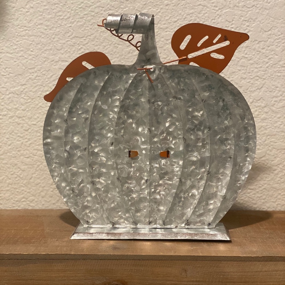 Fall Decor - Picture 3 of 3